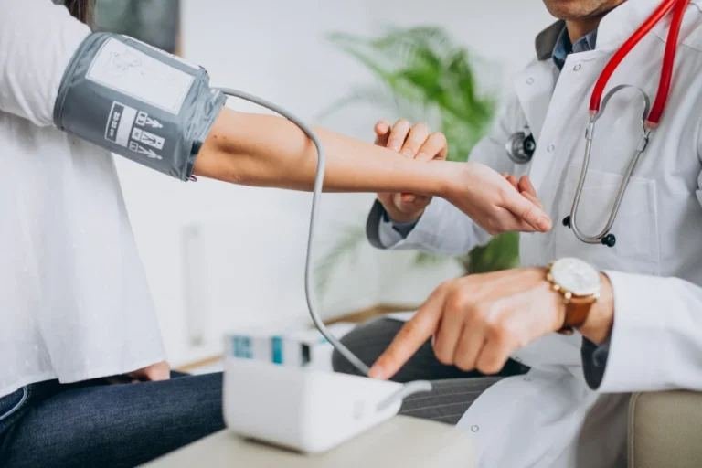 Yoğun Çalışanlar İçin Evde Check-Up ile Sağlık Takibi